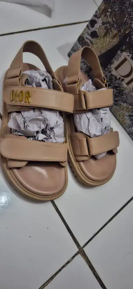 Sandal Dior mirror