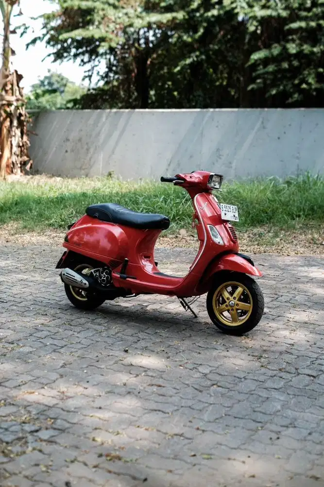 PIAGIO VESPA S 150 2VIE TAHUN 2012