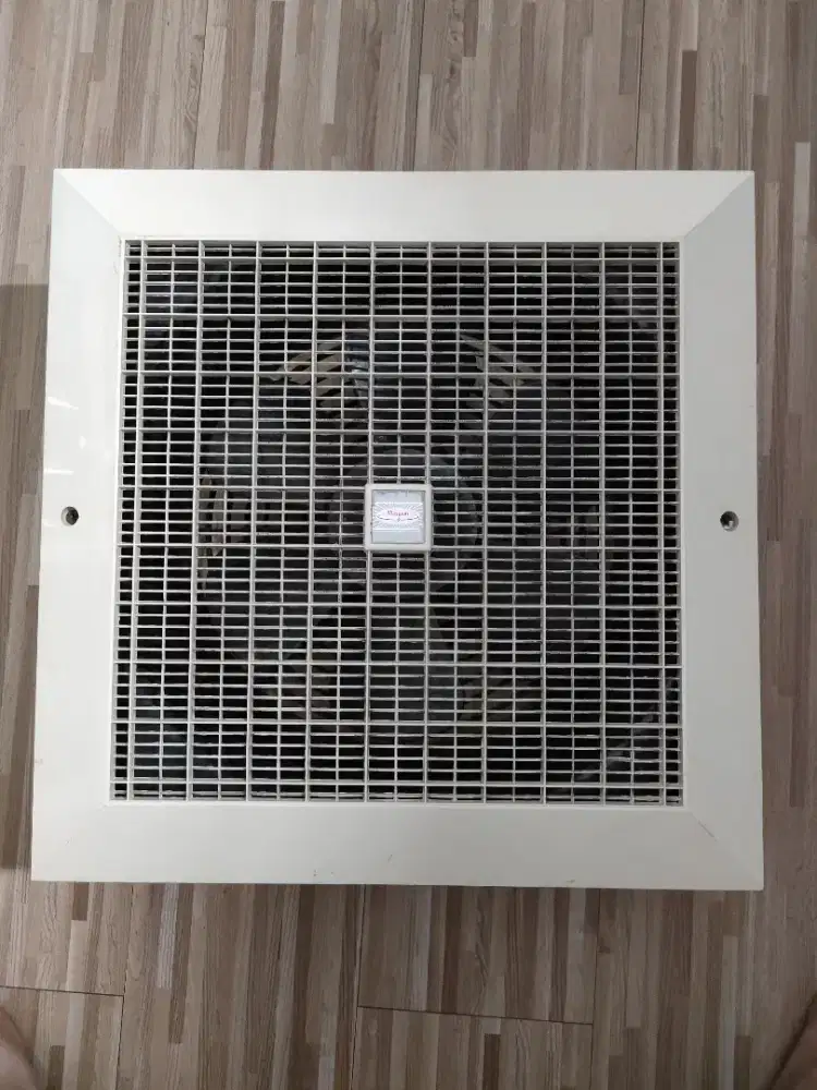 Exhaust fan plafon