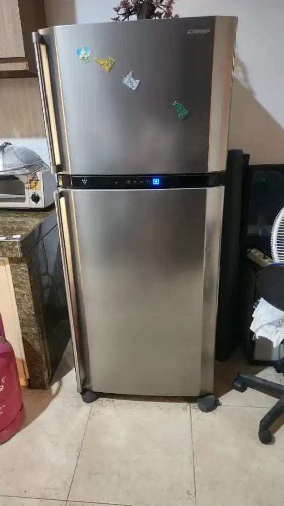 Kulkas Sharp Jumbo 2 Pintu Second Orisinil