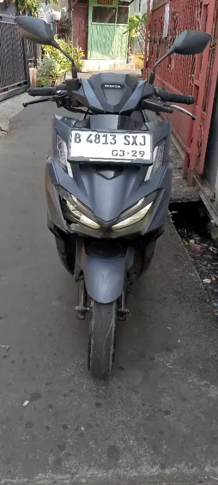 Jual motor Honda Vario 160 tahun 2024 pajak hidup panjang