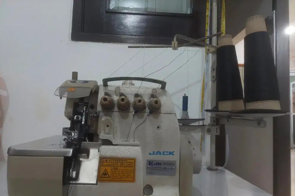 Mesin Obras Jack
