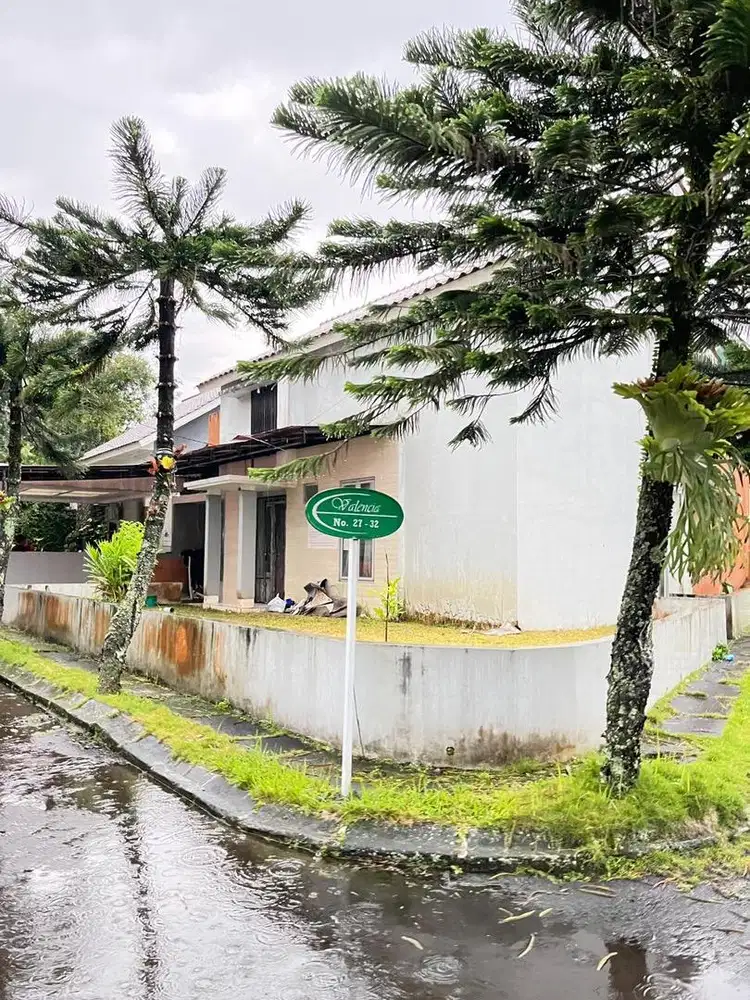 JUAL RUMAH HITUNG TANAH HOOK DI TENGAH KOTA TASIKMALAYA