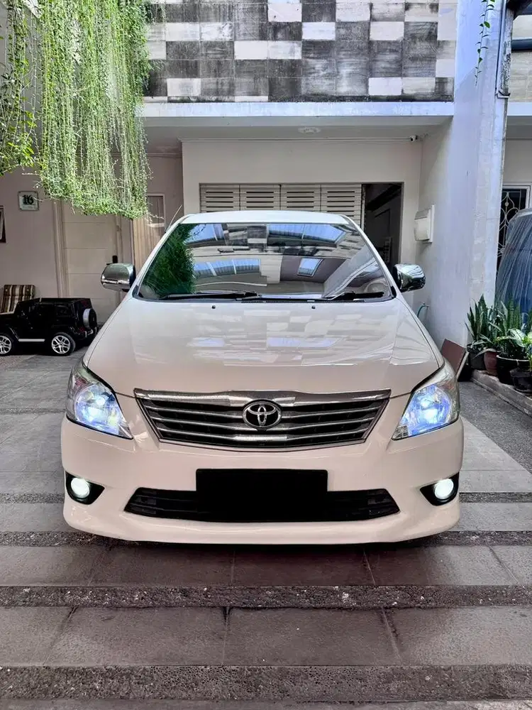 BU CASH! KIJANG INNOVA DIESEL MATIC 2013 LOW KM SUPER ISTIMEWA SEKALI!
