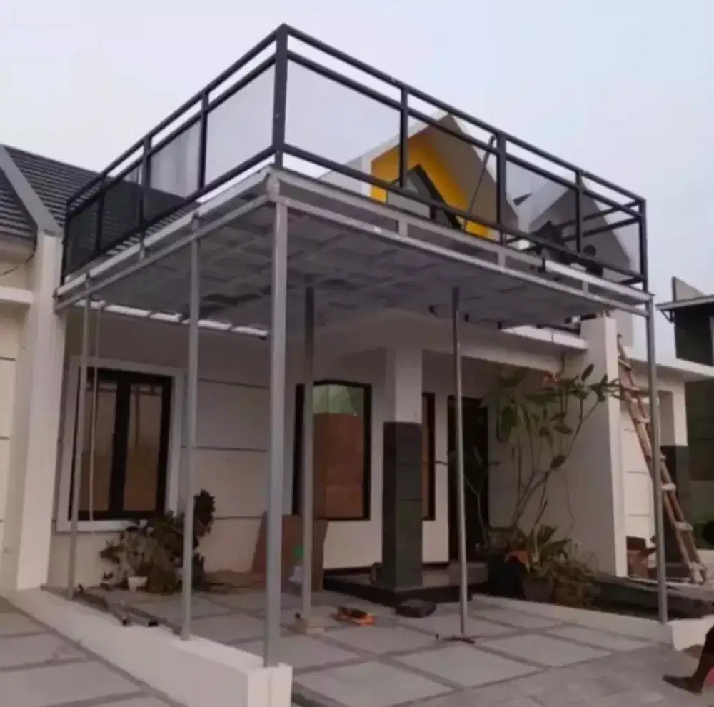 Mezzanine outdoor