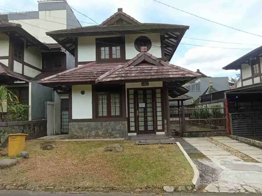 Dijual cepat rumah dalam Cluster Sakura di Sentul City.
