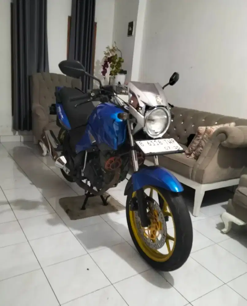 Honda Tiger Revo 200 CW 2009 Mulus Lengkap Gagah Siap Jelajah!