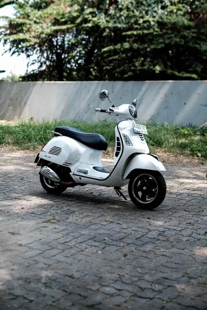 PIAGIO VESPA MATIC GTS 150 3VIE TAHUN 2014