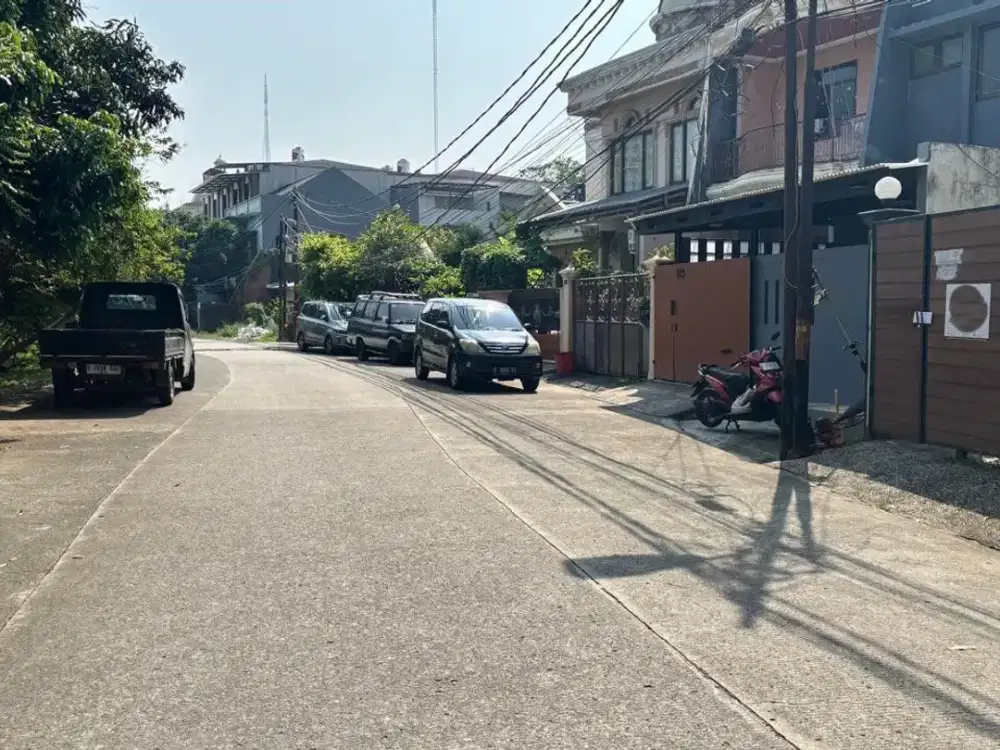 Dijual Lelang Rumah Komplek Perumahan Villa Arteri, Kebon Jeruk, Jalan E Ujung, Kelurahan Kelapa Dua, Kecamatan Kebon Jeruk, Jakarta Barat