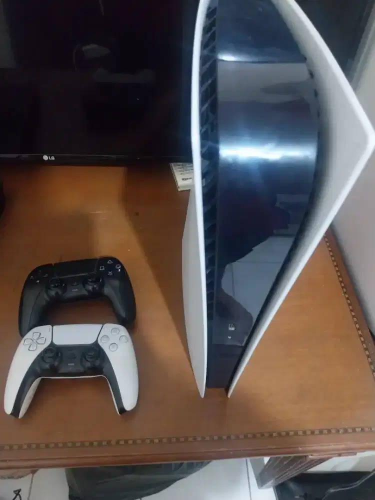 PS5 FAT digital 825gb kondisi mulus banget