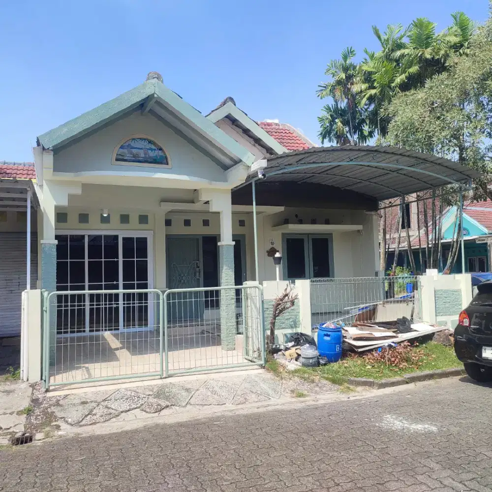 Disewakan rumah tengah kota dekat bandara bebas banjir