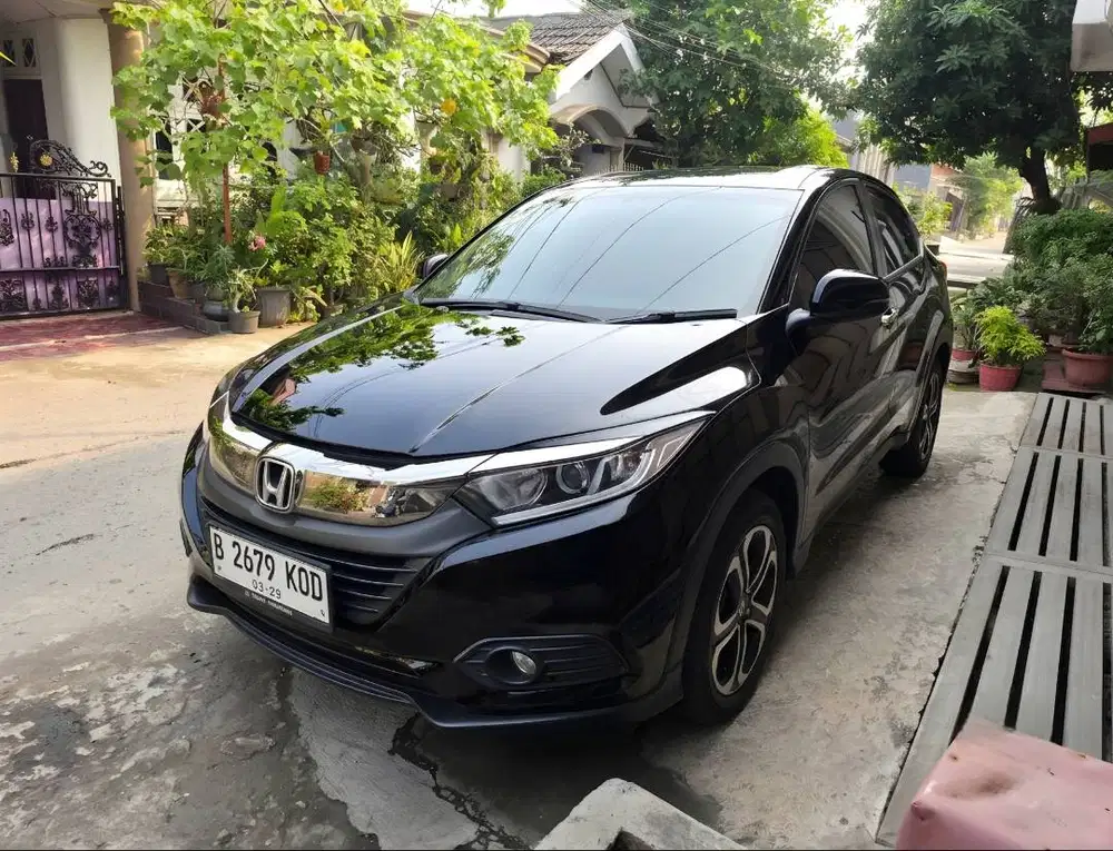 Honda HR-V HRV E CVT Matic AT Tahun 2019 Hitam , 2018