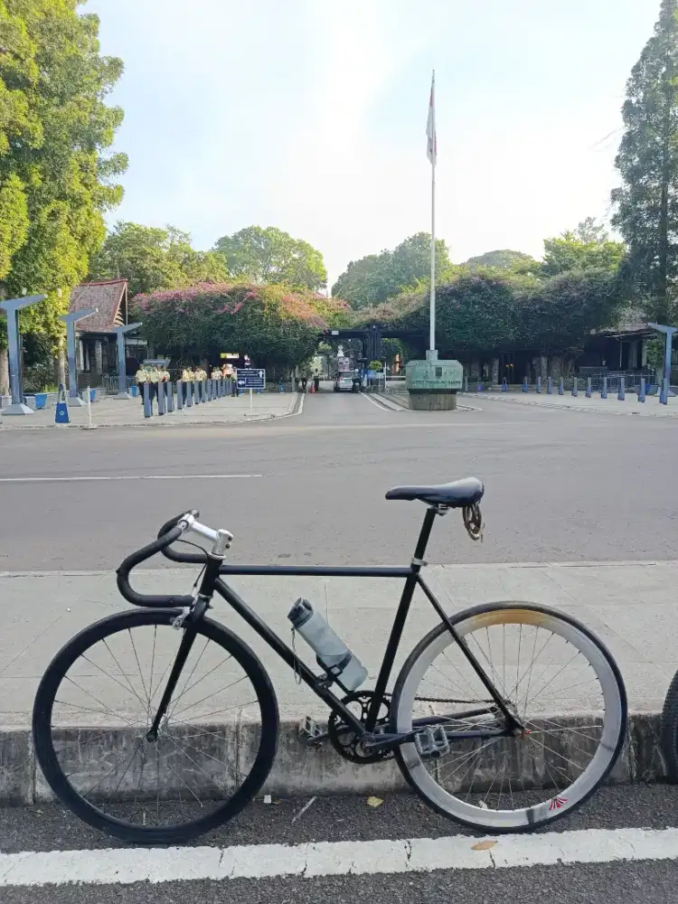 Sepeda fixie rem torpedo