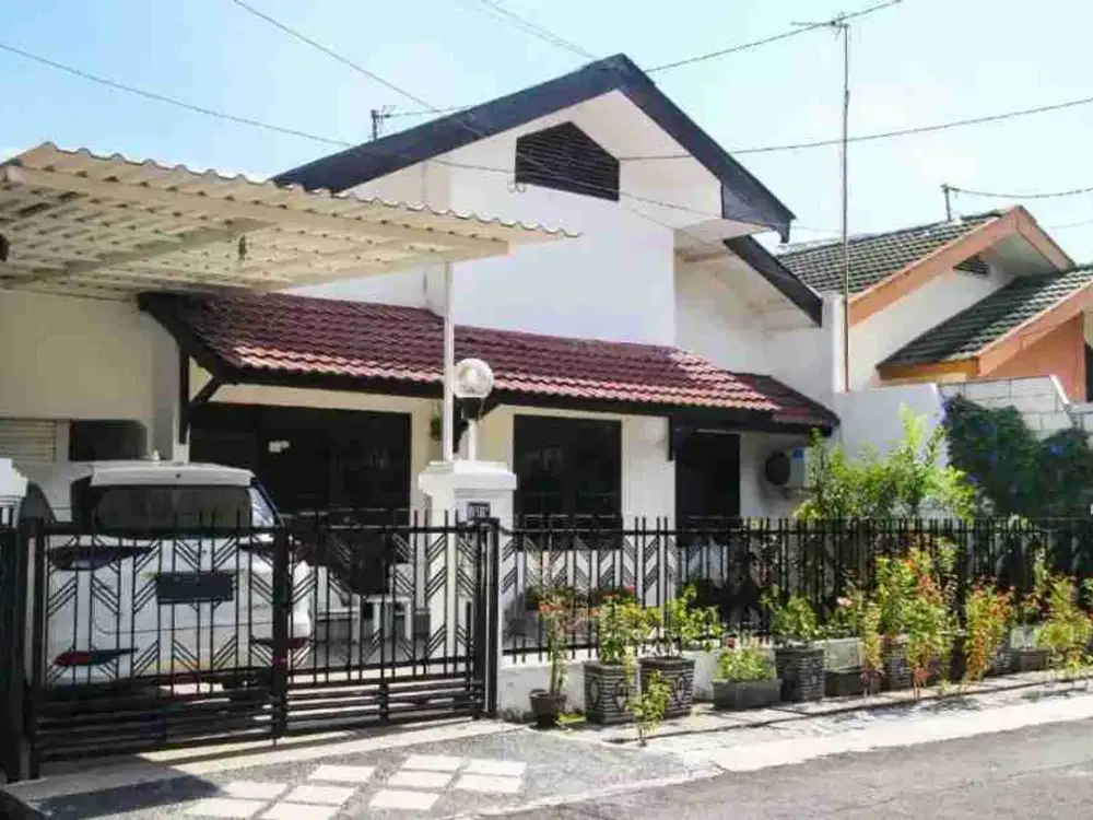 BARUK DEKAT MERR HADAP SELATAN FAVORIT SIAP HUNI