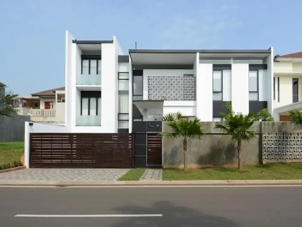 Dijual Rumah Mewah dengan Fasilitas Kolam Renang di Kota Wisata, Cibubur