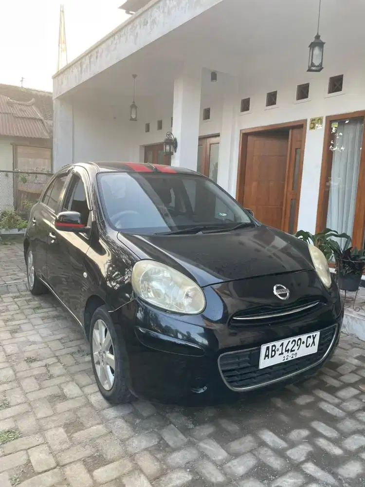 NISSAN MARCH 1.2 XS A/T 2011