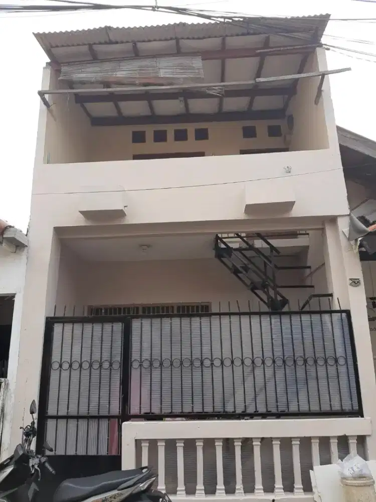 JUAL RUMAH di Cipinang Melayu Lokasi Strategis