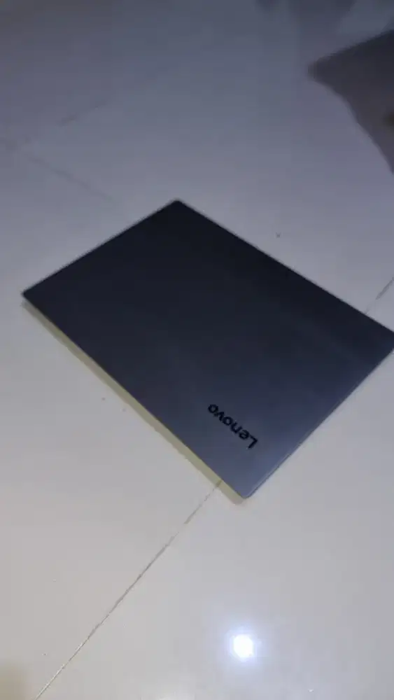 Laptop Lenovo V330-14ARR