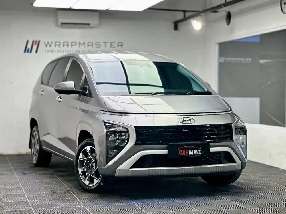 Hyundai Stargazer Prime 1.5 AT 2022 Abu-Abu – Captain Seats 2023