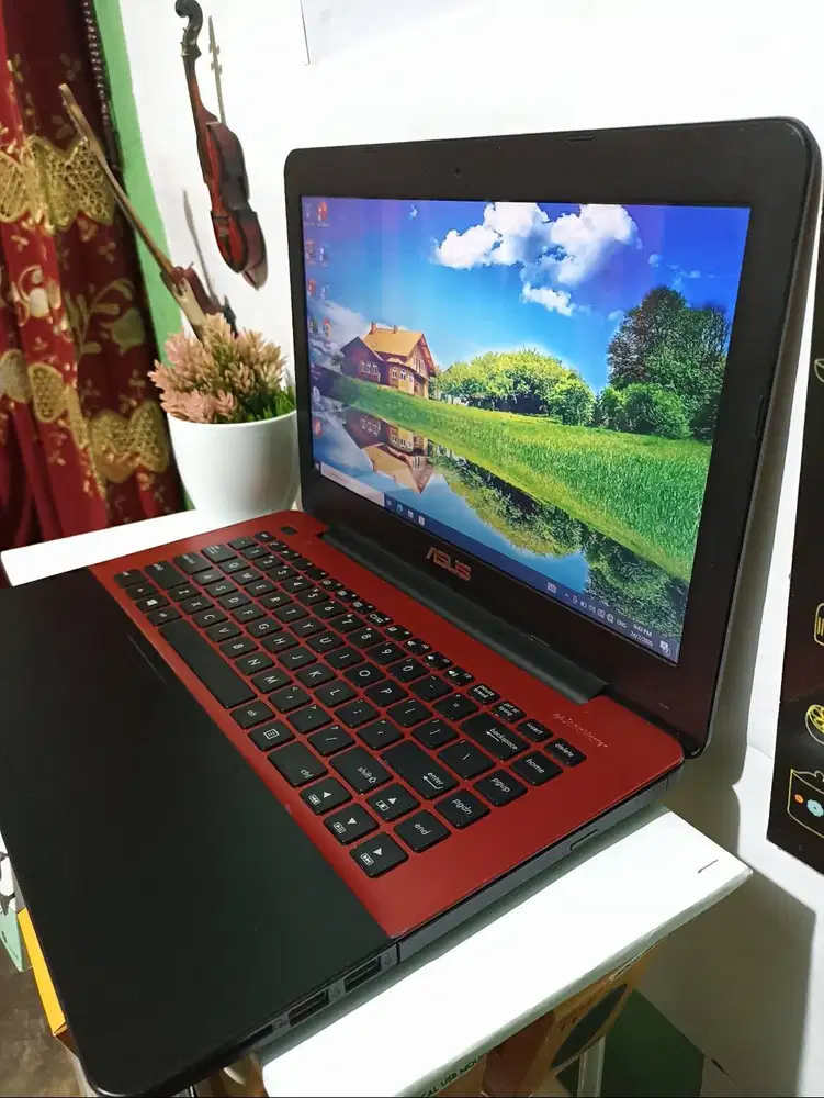 LAPTOP GAMMING. ASUS X455L. NVIDIA GeForce. RAM8GB. SSD. BATREI AWET