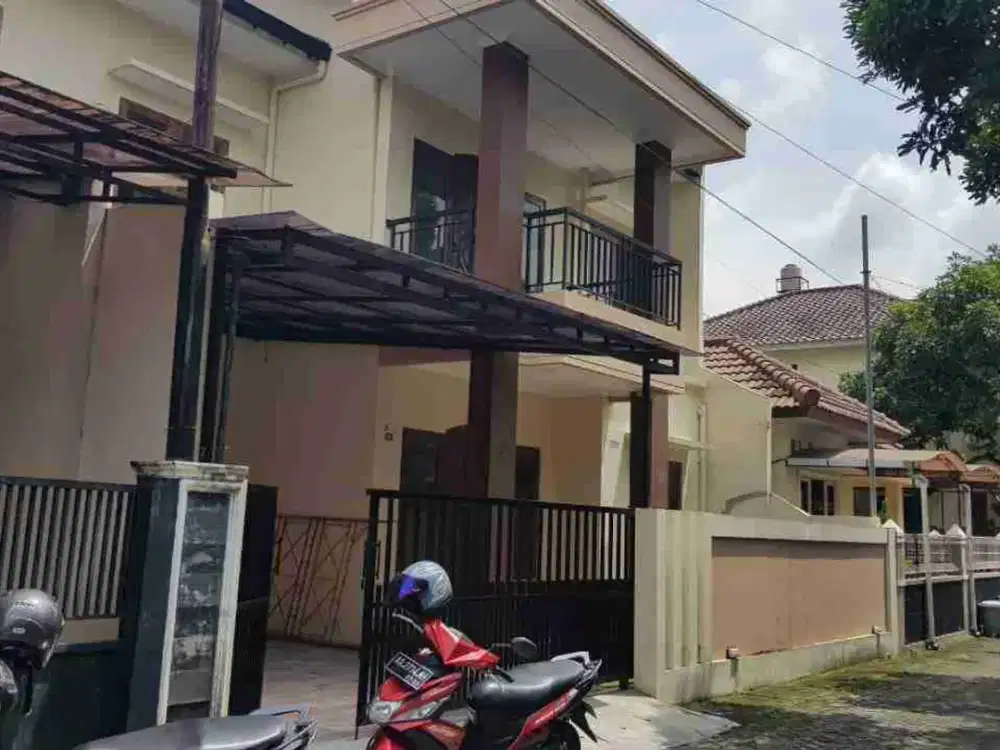 Rumah besar dan luas di jl. magelang km 4 Mlati Sleman