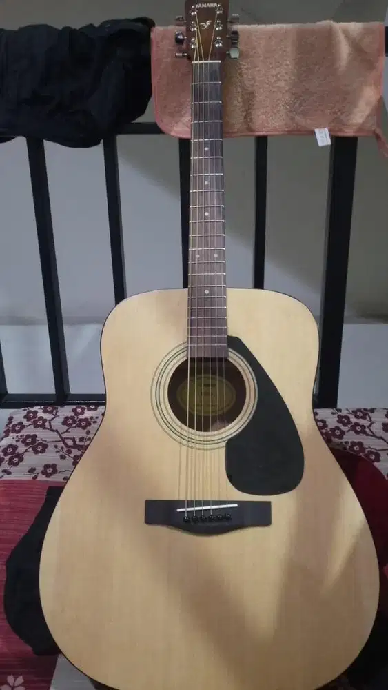 Jual Gitar Akustik Yamaha F310