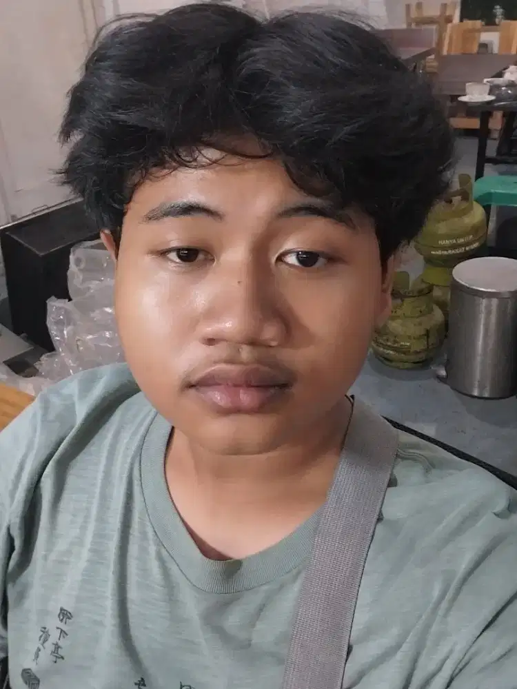 MENCARI PEKERJAAN DI BIDANG F&B TERUTAMA DI BAGIAN BARISTA