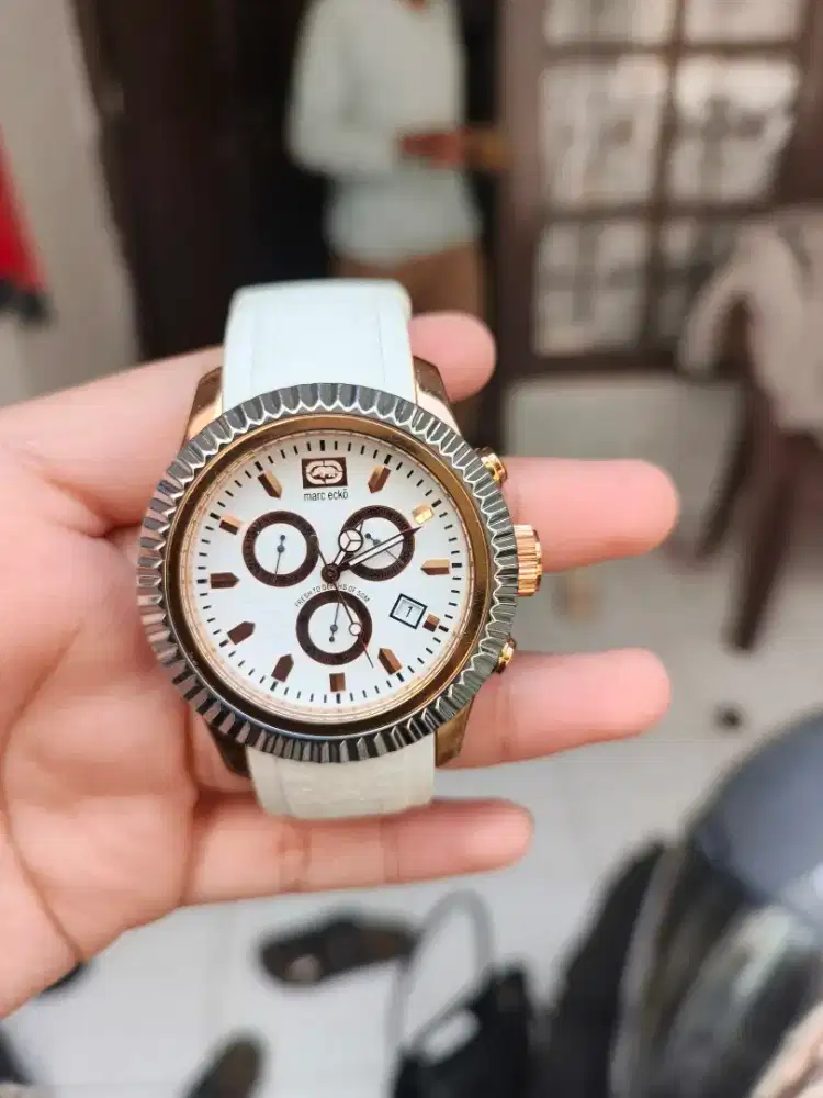 Jam tangan Marc ecko white