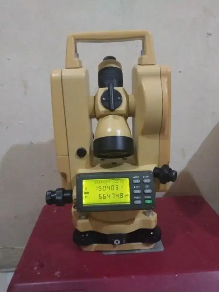 Digital Theodolite South ET 02 Kondisi Bekas Mulus Lengkap 1 Set Murah
