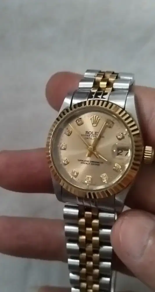Jam tangan pria