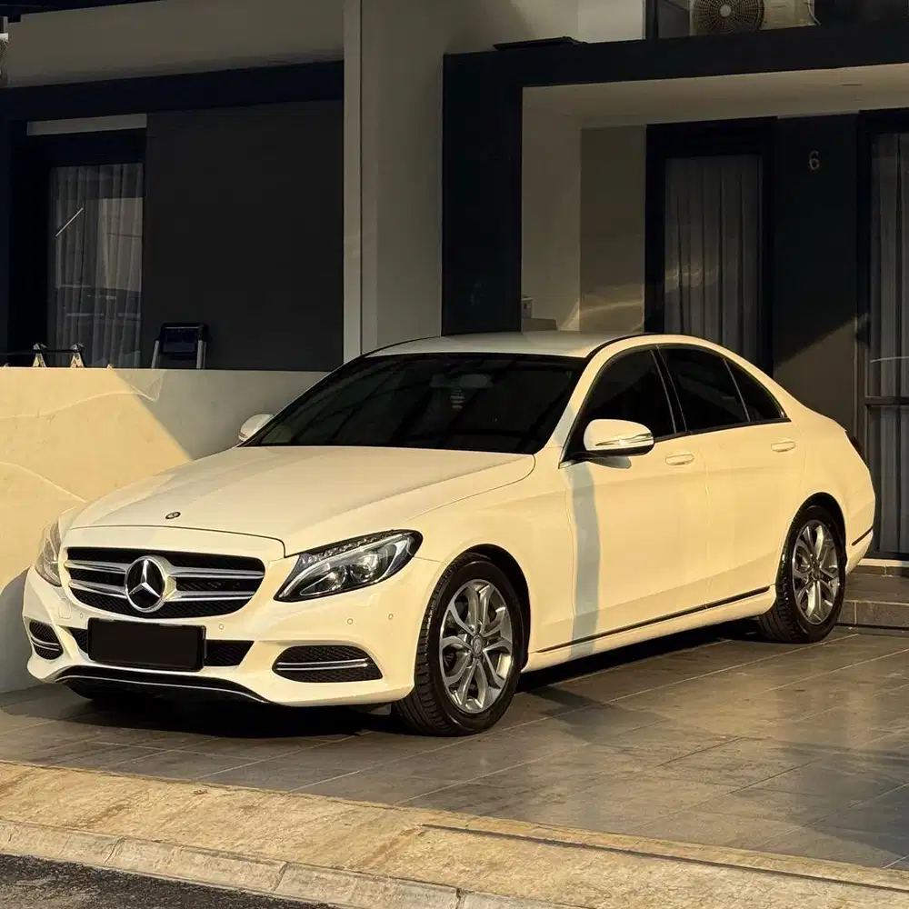 Mercedes Benz C200 W205 AT Tahun 2014 2017