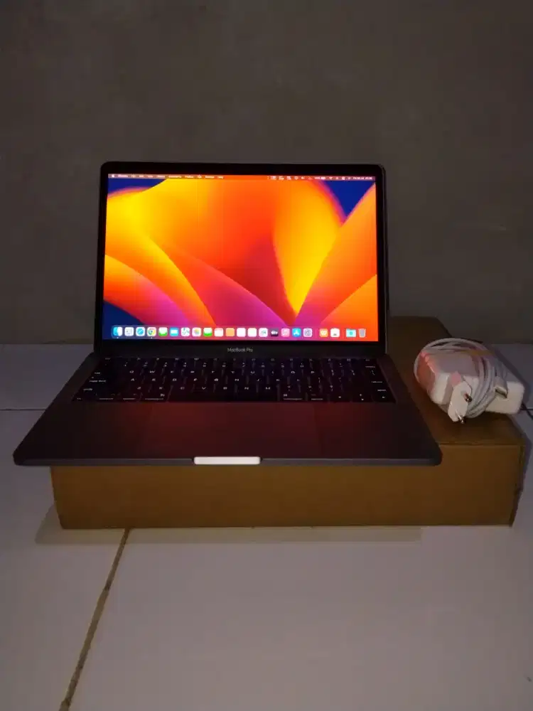 Macbook Pro 2017 8/256 Space Grey 13 Inch