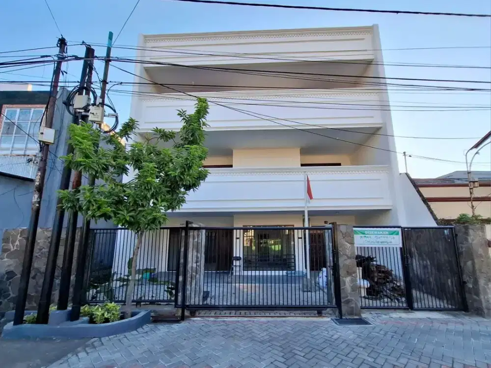 Rumah Usaha 3 Lantai, Baru Renov Cling, Jl Ngagel Madya Sby