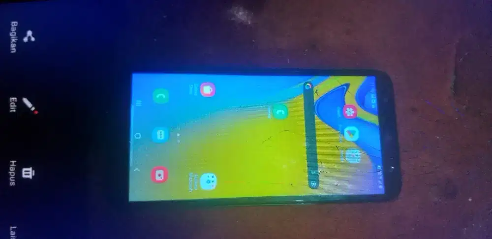 Samsung j6plus 3/32 batang normal lecet pake aja