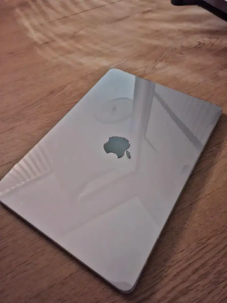 Macbook air m4 16/256 ibox like new