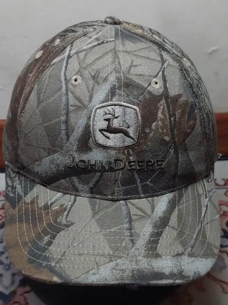 JOHN DEERE Realtree Camouflage Snapback Cap - Official License