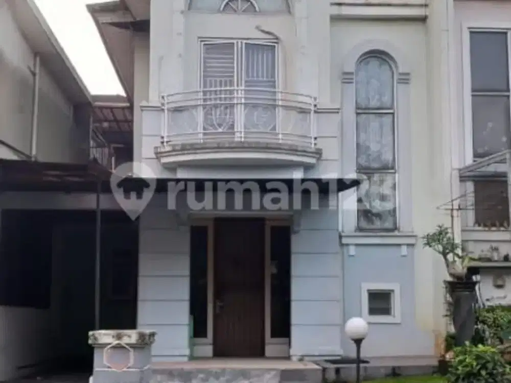 Rumah Bagus Dua Lantai Cluster Berly Gading Serpong Sumarecon