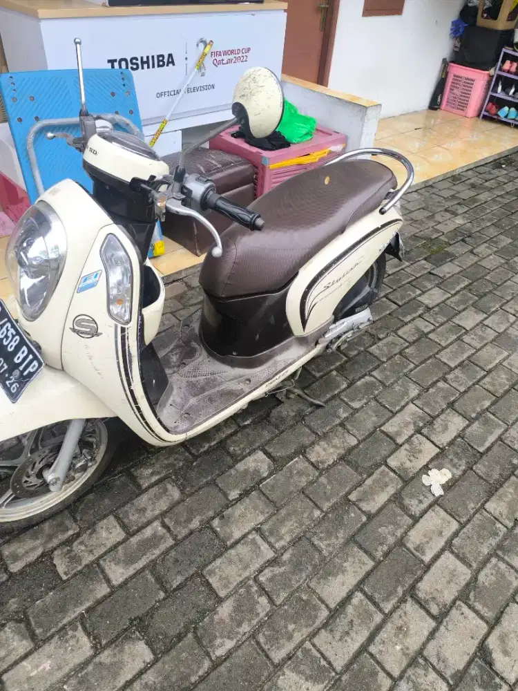 Honda SCOOPY 2016 warna coklat kondisi normal minus body