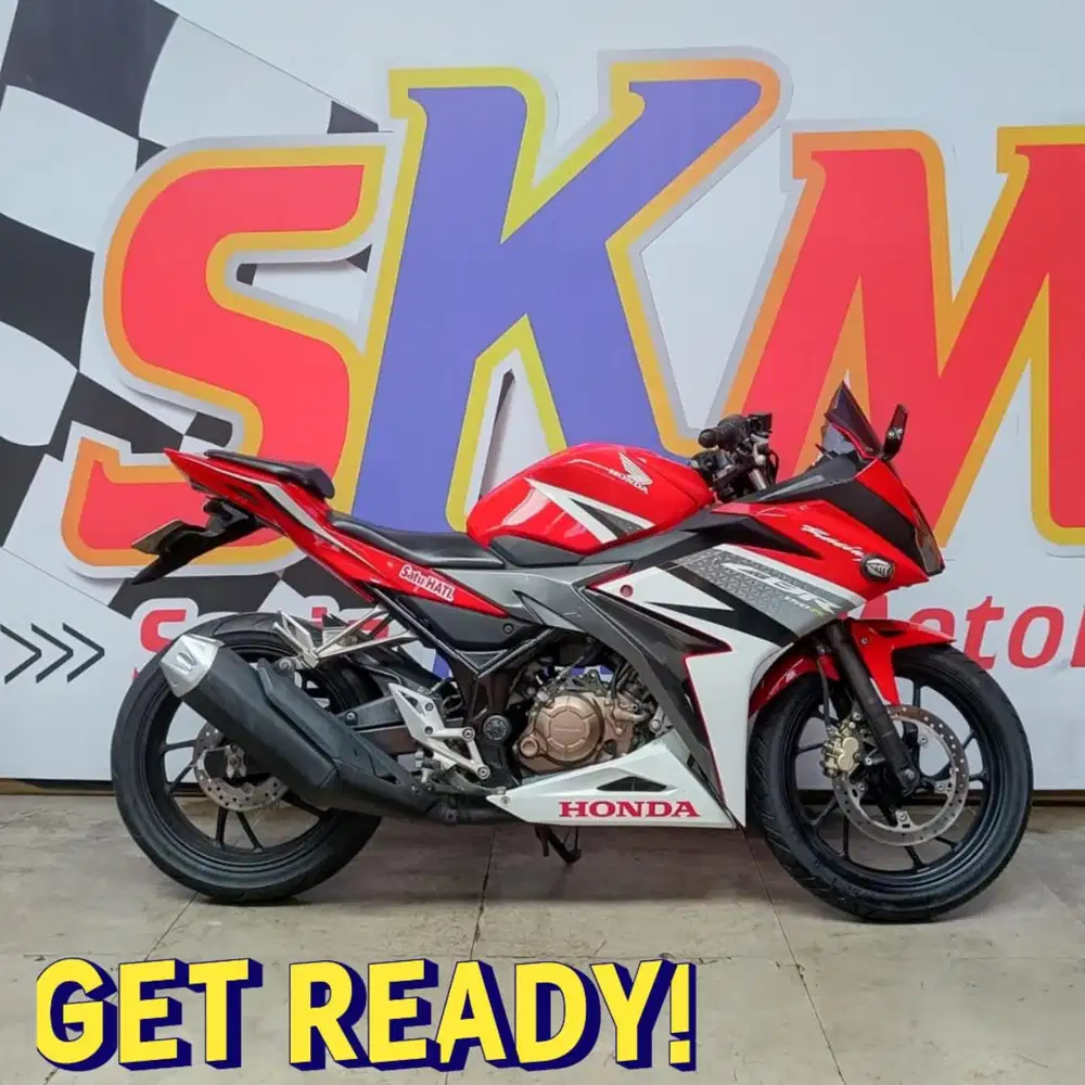 Dijual cbr150r 2017 bekas rasa baru bergaransi