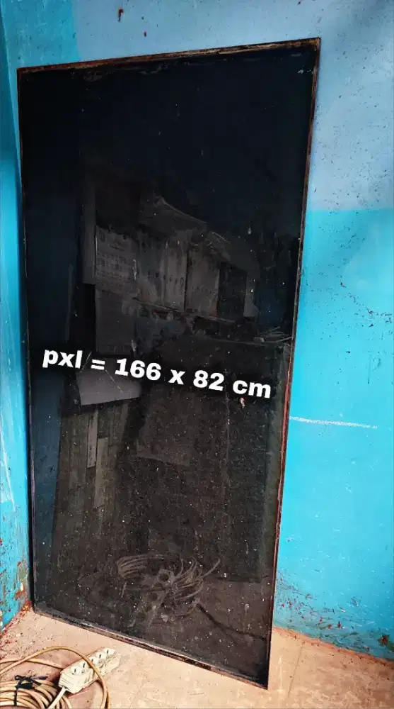 Kaca Riben Uk. 166x82cm Tebal 5mm - Second Good
