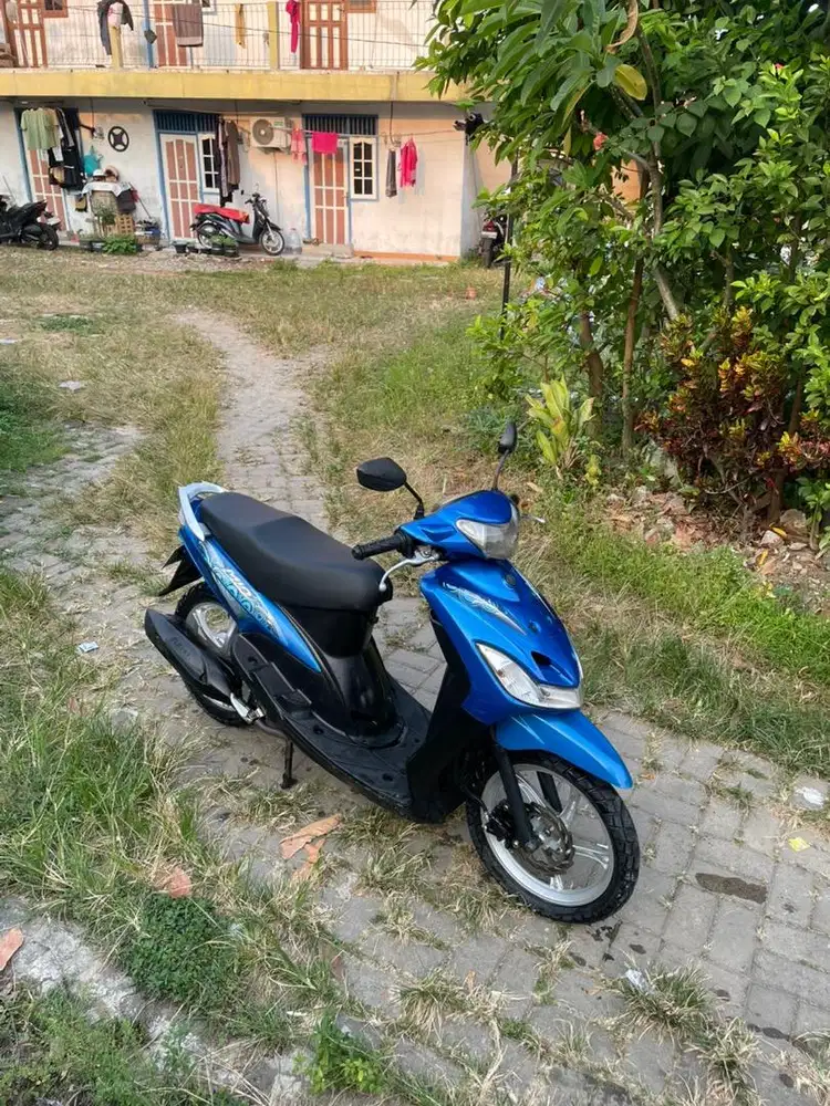 Mio smile 2011 biru