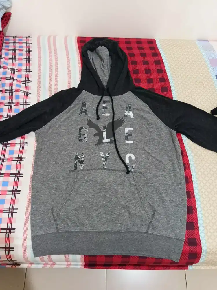 DIJUAL SWEATER SIZE M