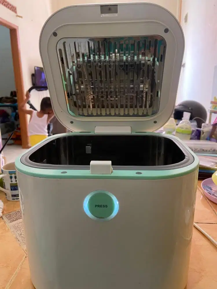 For Sale UV Sterilizer n Dryer OONEW