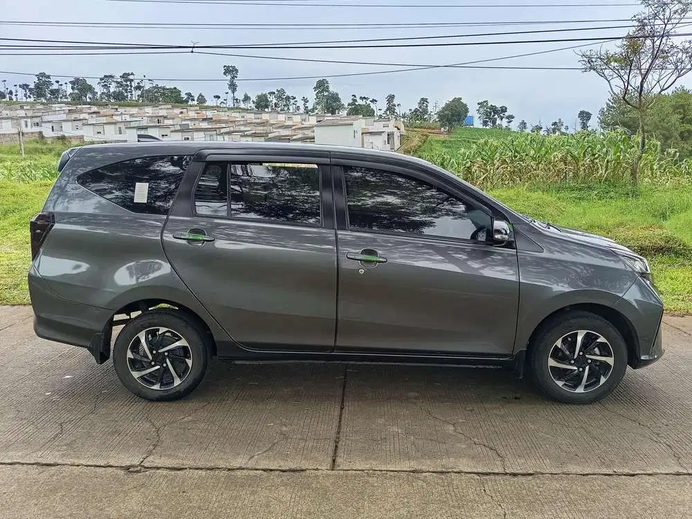 Daihatsu Sigra 2023 Bensin over kredit