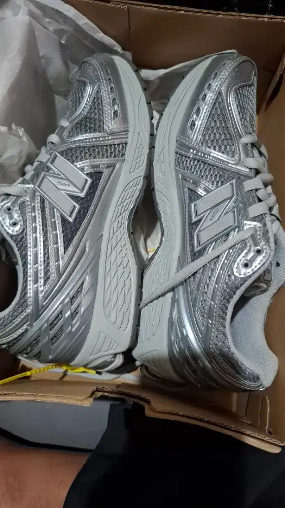 Sneaker for sale