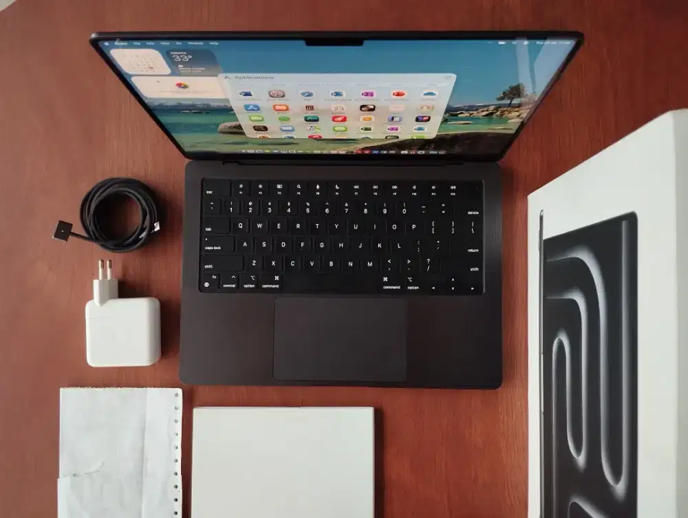 Terima jual beli Macbook Pro Air M1 M2 M3 M4 M5 Neo