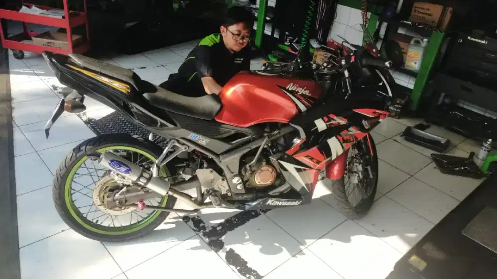 Di jual Ninja rr new