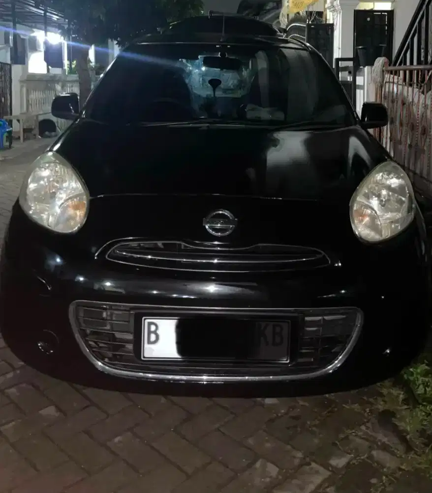 Nissan March 2012 Bensin
