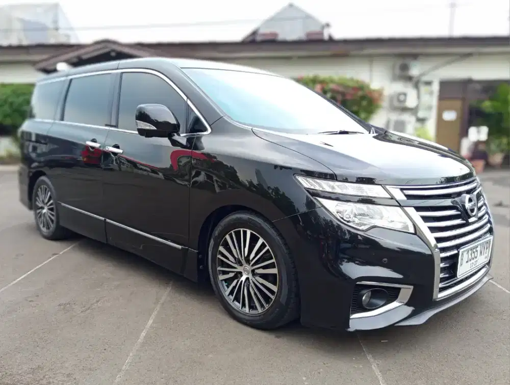 Nissan New Elgrand 2.5 HWS AT Facelift Th 2014 Hitam Istimewa Sekali