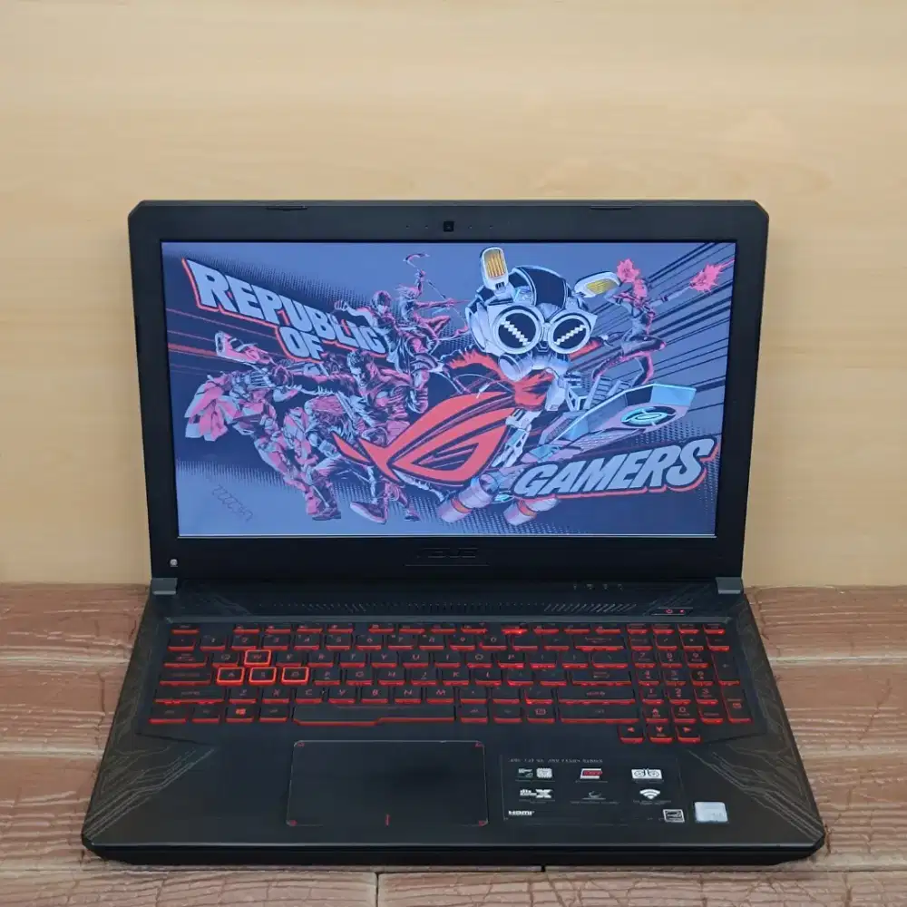 TUF GAMING FX504GD Intel Core i7-8750H 8GB SSD 128GB+HDD 1TB GTX 1050
